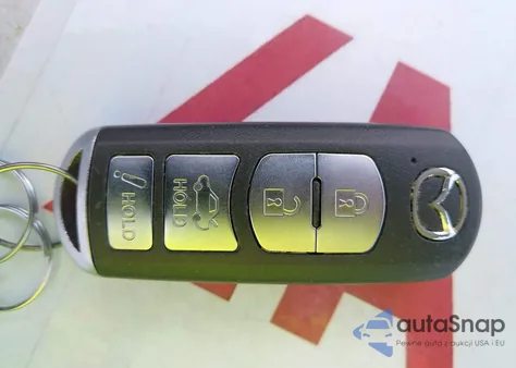 2018 Mazda Mazda3 Touring из США, поврежденный, VIN 3MZBN1V32JM210419